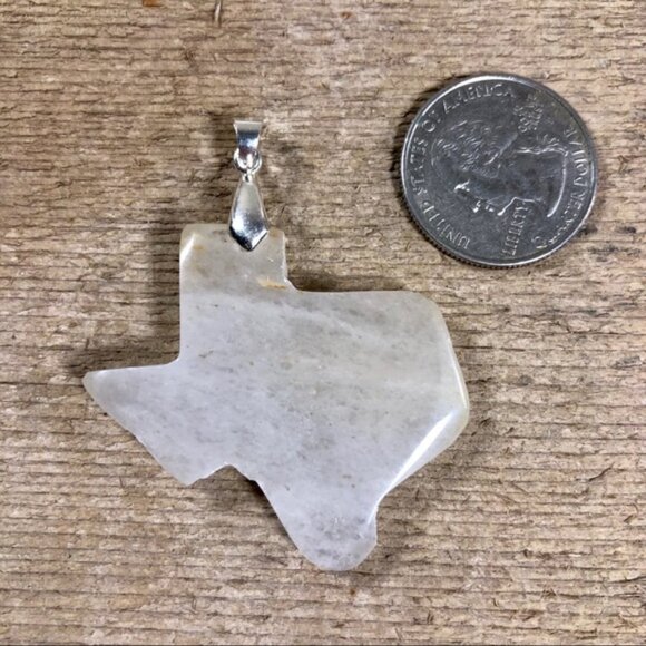 Handcrafted Texas Shaped Agate Pendant - Picture 2 of 4